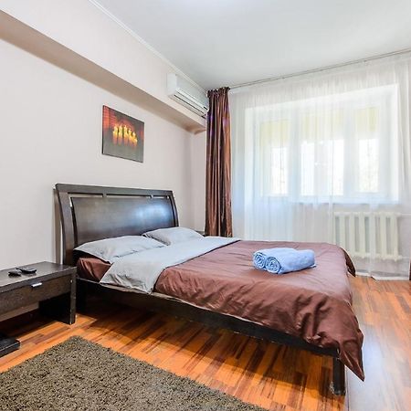 Apartments On Tole By 12 App 51 Almaty Exterior foto